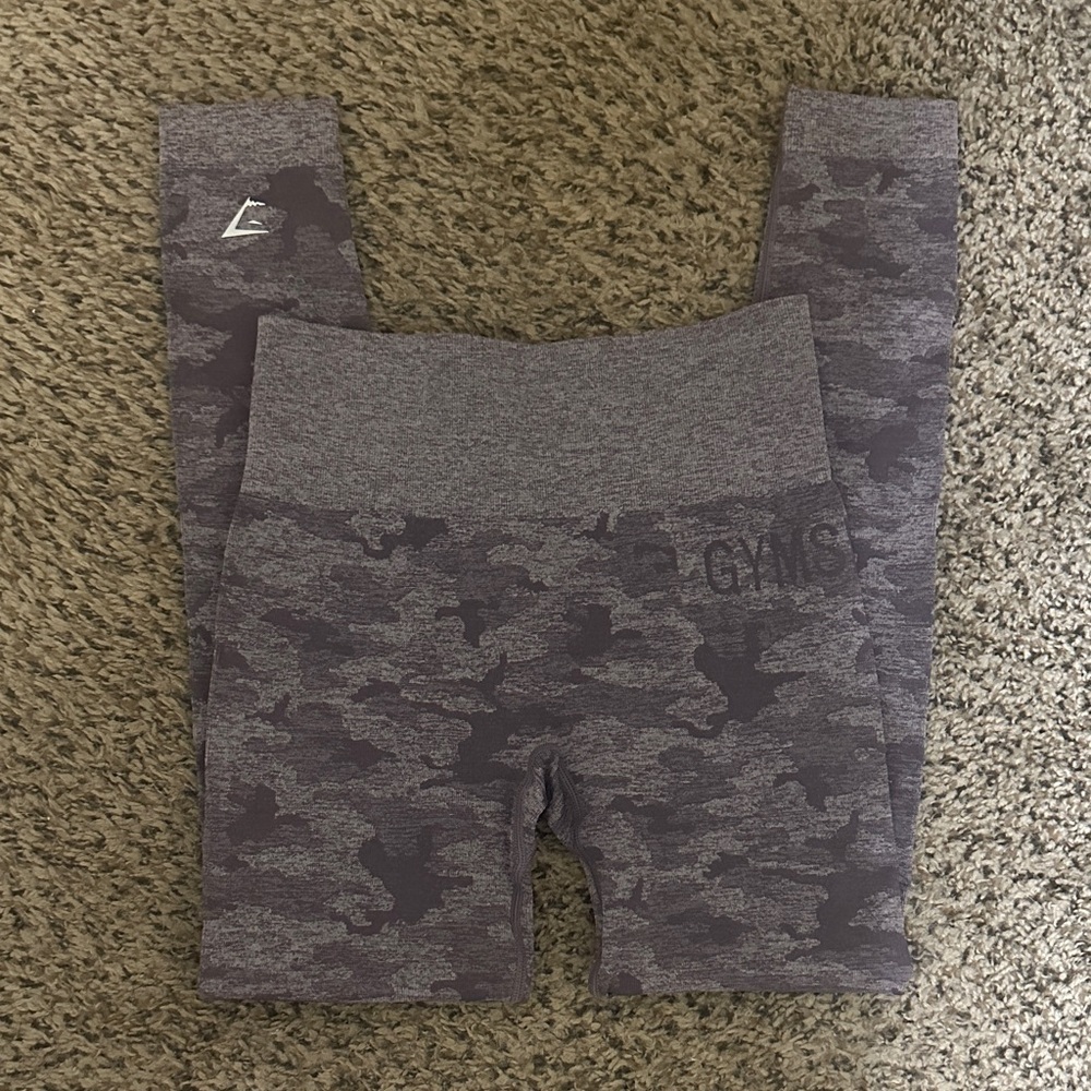 EUC Gymshark Purple Camo Scrunch Athletic Leggings
